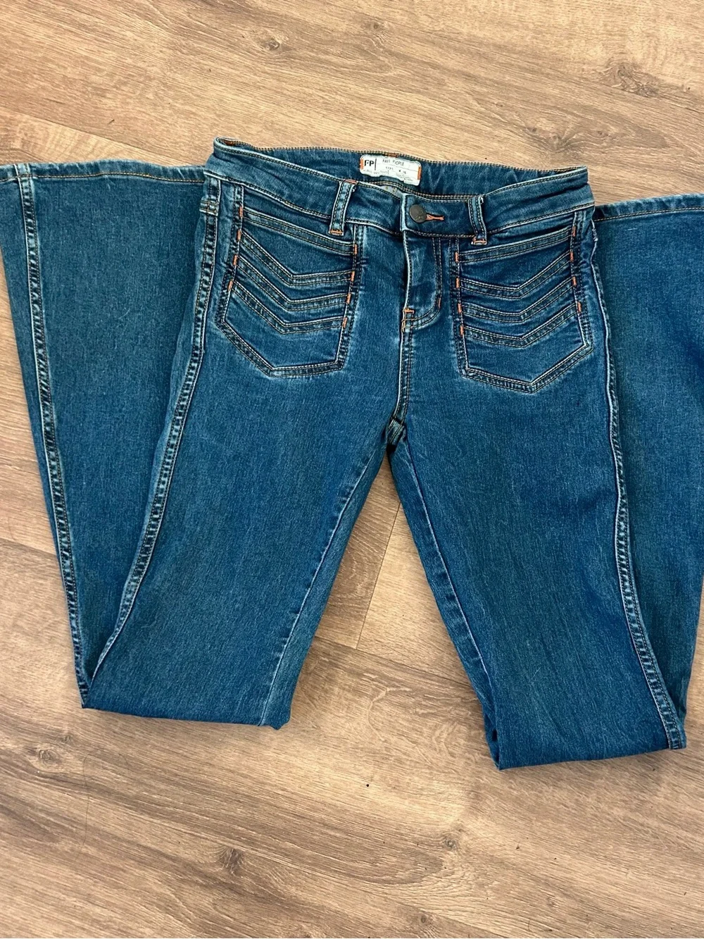 Free People Skinny Jeans in Dark Blue Denim